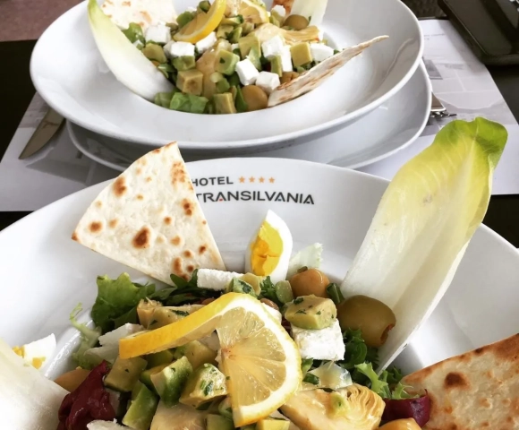 Why brand you porcelain plates?